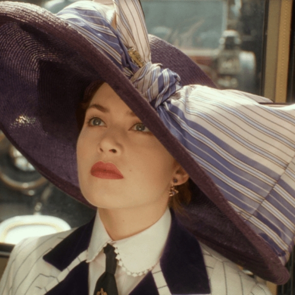 Meet your Posher, Katie - Picture 5 of 7